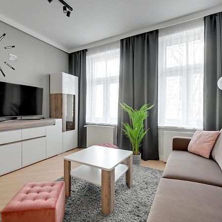 Royal Rose - Premium Beach Apartment Sopot Esterno foto