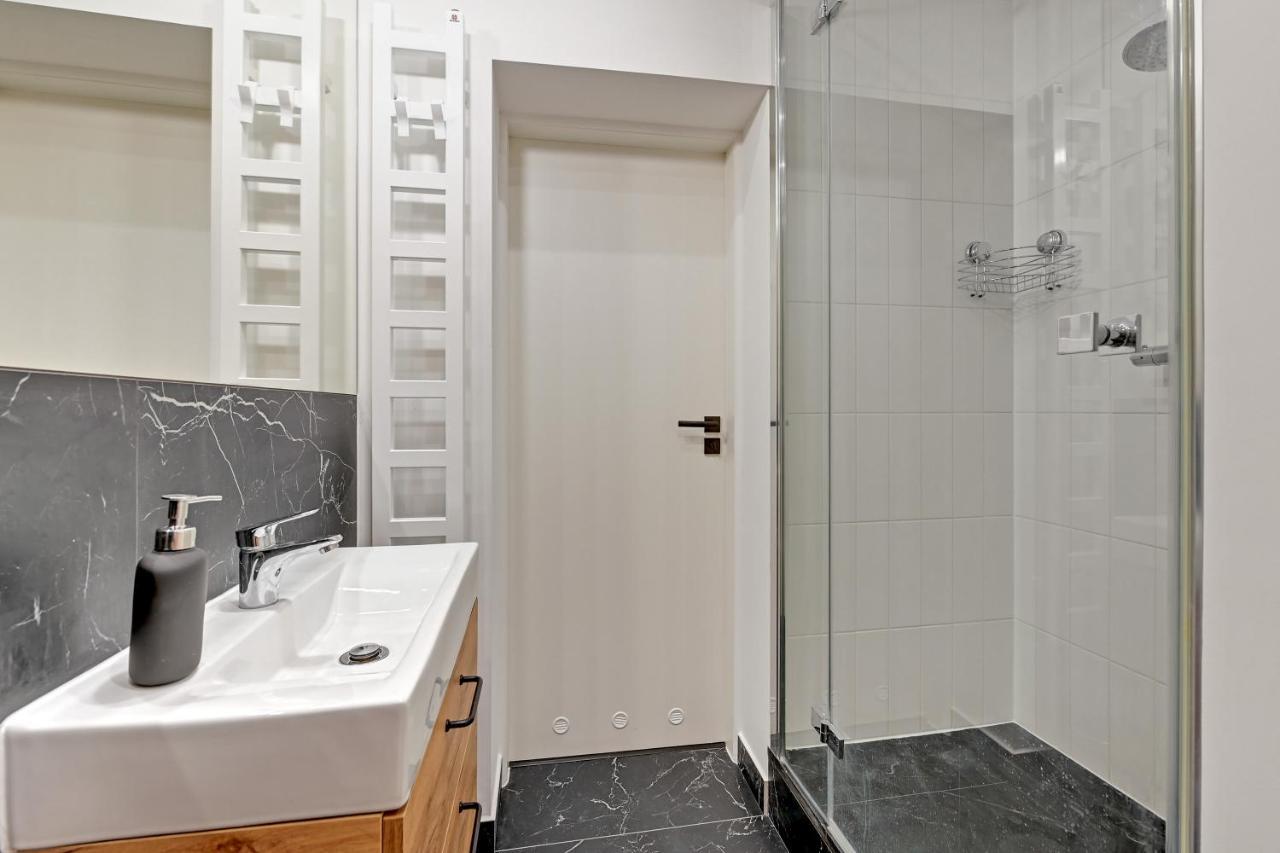 Royal Rose - Premium Beach Apartment Sopot Esterno foto